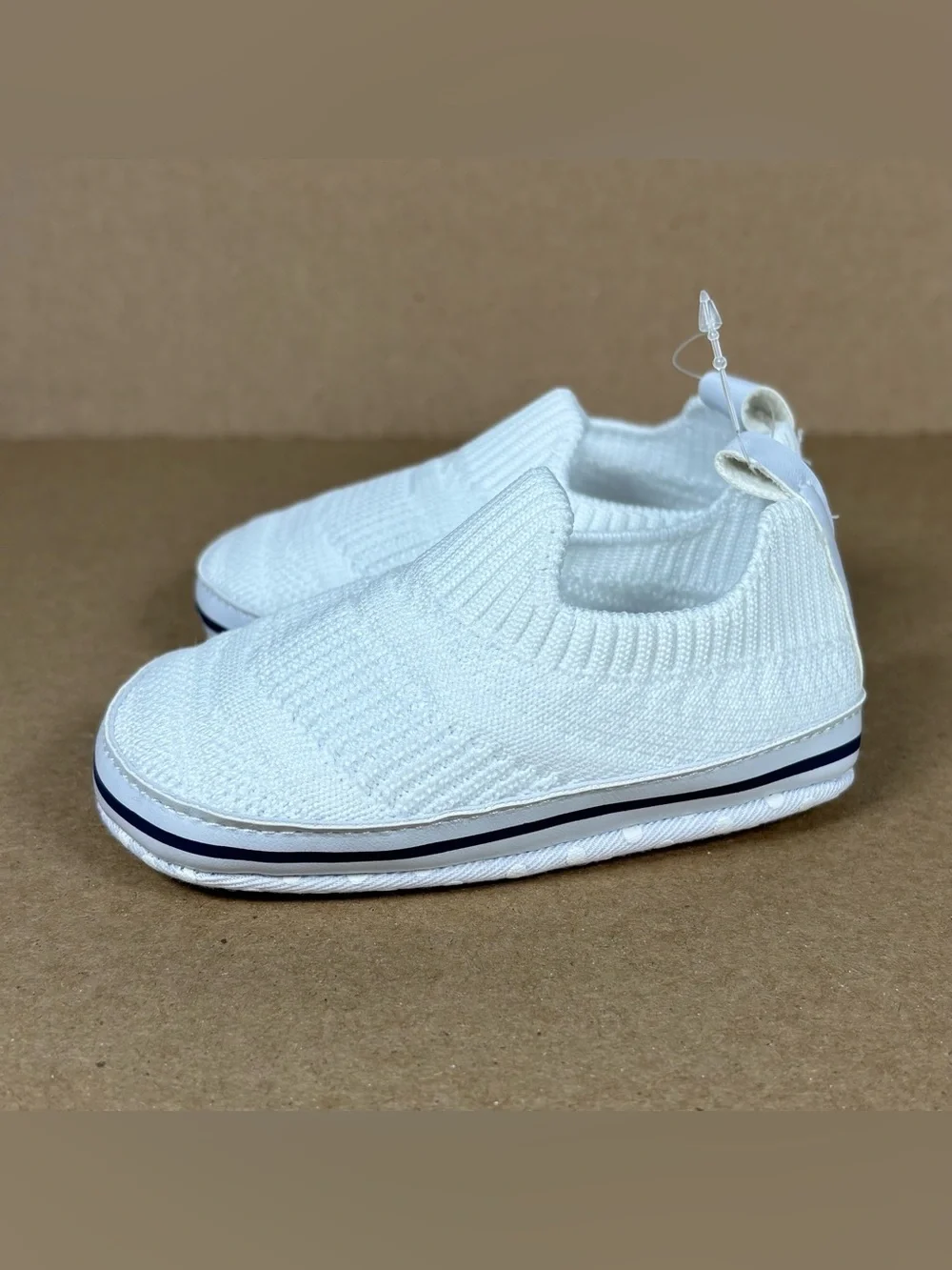 Baby White Soft Sole Slip-On Canvas Shoes Sneakers First Walkers 6 12 Months New